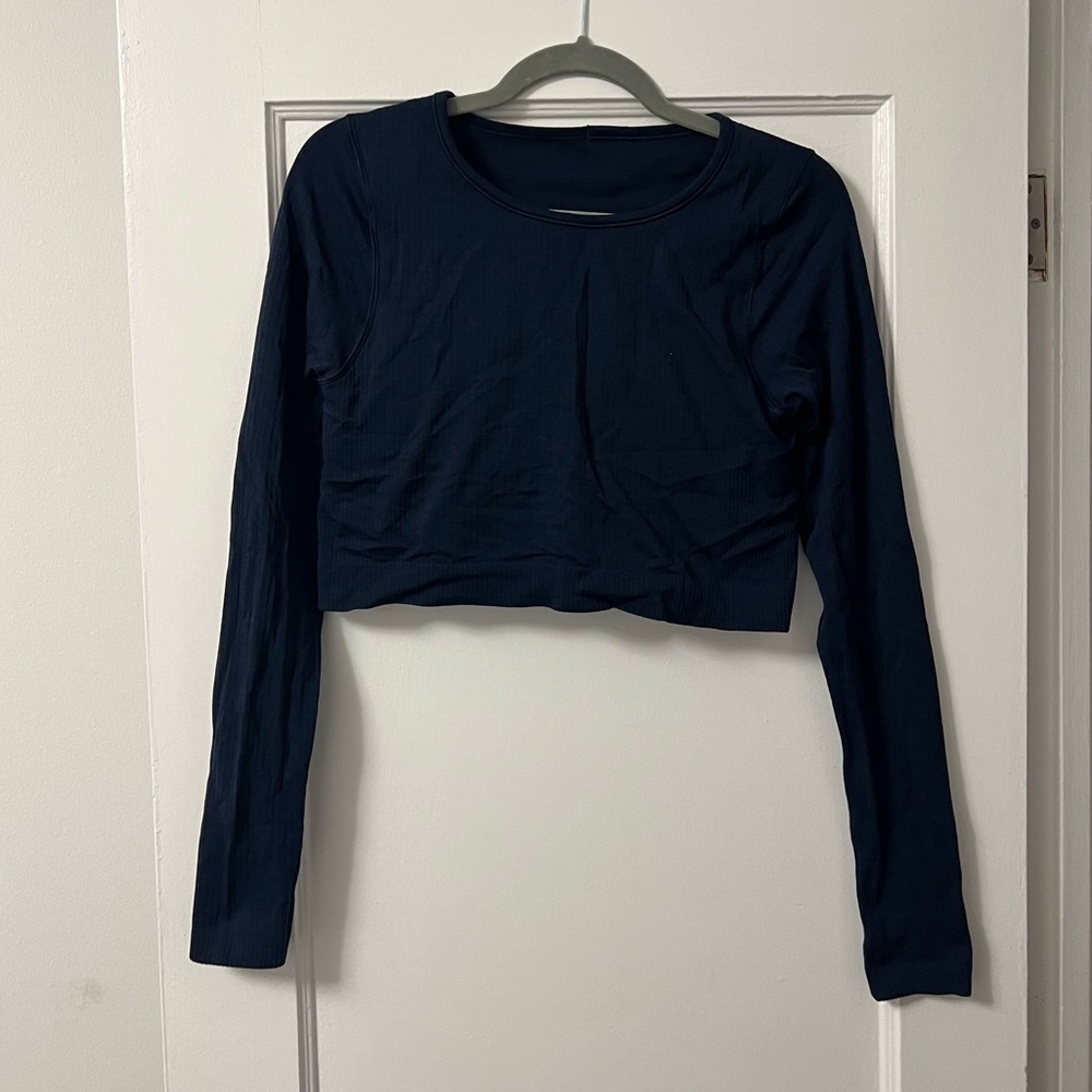 Navy Lululemon Long Sleeve Cropped Work Out Top